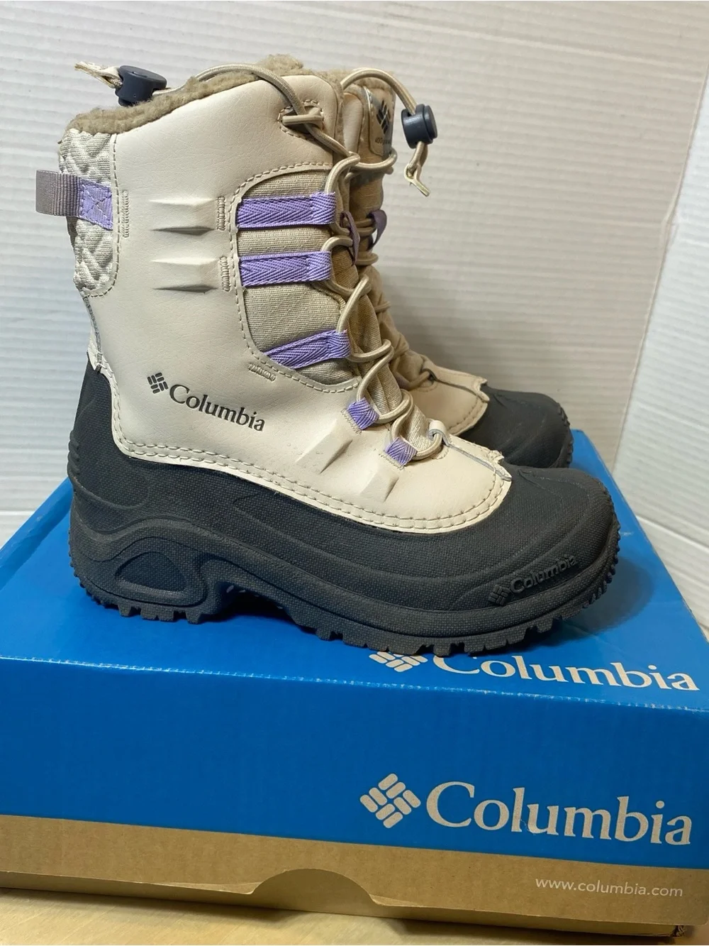 Columbia Bugaboot Celsius Waterproof Winter Snow Boots Kids Size 2 BY4430-102